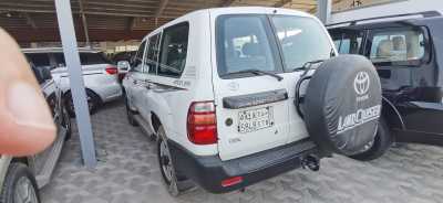  Toyota / Land Cruiser 2002 for sale in Dammam