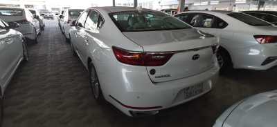  Kia / Cadenza 2019 for sale in Dammam