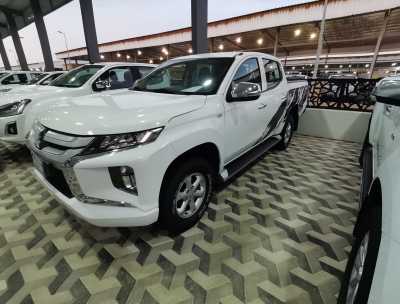  Mitsubishi / L200