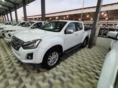  Isuzu / D-Max 4x4 2020 pickup for Sale in Dammam