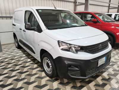  Peugeot Van for Sale in Saudi Arabia 