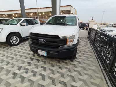  Ford / F-150 2019 4x4 for Sale in Dammam