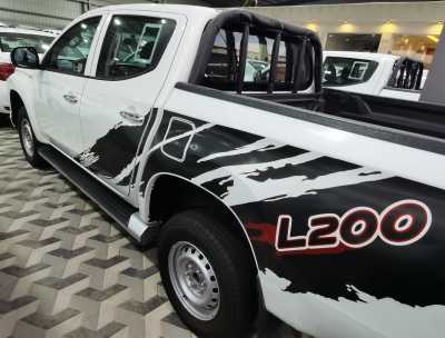  Mitsubishi / L200