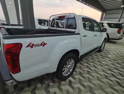  Isuzu / D-Max