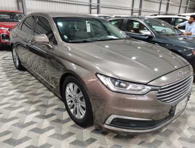  Ford / Taurus 2020 for sale in Dammam