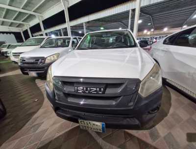 isuzu used pickup for sale in dammam ksa