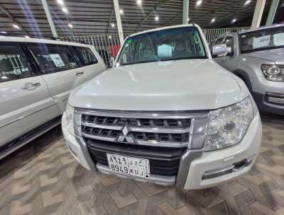 Mitsubishi / Pajero used car sale in ksa dammam