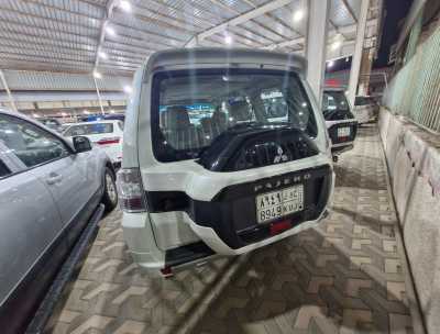 Mitsubishi / Pajero used car sale in ksa dammam