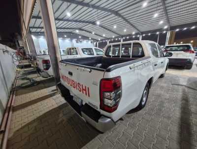  Mitsubishi pickup used car sale in dammam