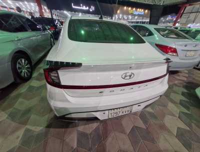  Hyundai / Sonata