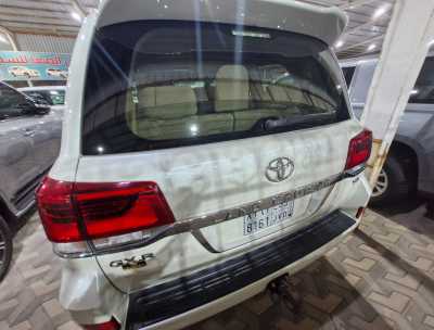  Toyota / Land Cruiser used sale in dammam