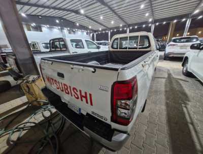  Mitsubishi pickup used car sale in dammam