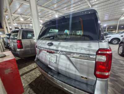  Ford / Expedition used car sale in ksa dammam