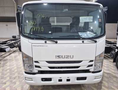  Isuzu dyna new 6 ton truck for sale in dammam