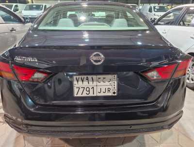  Nissan / Altima used car for sale in dammam
