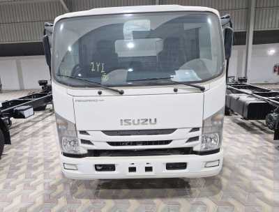  Isuzu dyna new 5 ton truck for sale in dammam