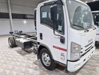  Isuzu dyna new 5 ton truck for sale in dammam
