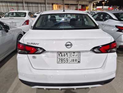 Nissan / Sunny used car sale in dammam KSA