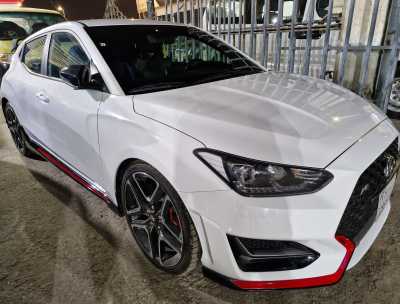  Hyundai / Veloster