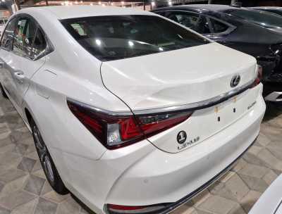  Lexus / ES 250 new car sale in dammam KSA