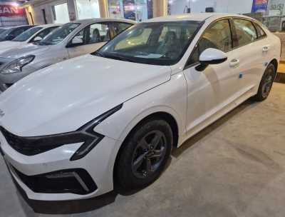  Kia / K5 new car for sale in dammam ksa