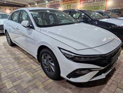  Hyundai / Elantra smart korean brand new in ksa