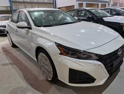  Nissan / Altima SV  new car for sale in dammam