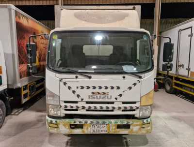  Isuzu Reward NP diyana new for sale in dammam ksa