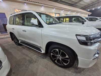  Toyota / Land Cruiser gxr used car sale in dammam