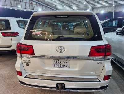  Toyota / Land Cruiser gxr used car sale in dammam