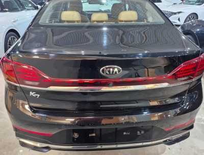  Kia / Cadenza used car sale in dammam