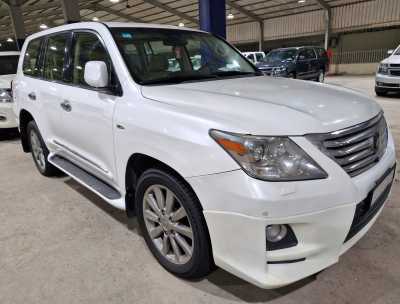 Lexus / LX 570 used car for sale in dammam ksa