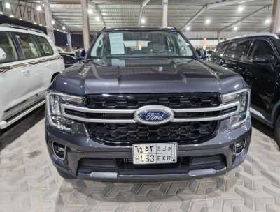  Ford / Everest