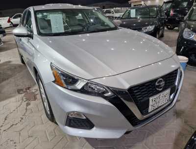  Nissan / Altima used car for sale in dammam