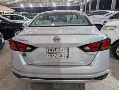  Nissan / Altima used car for sale in dammam