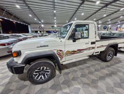  Toyota / Land Cruiser diesel new car in ksa damma