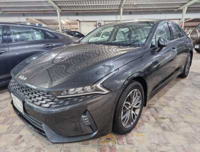  Kia / K5 used car for sale in dammam ksa