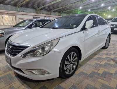 Hyundai / Sonata used car for sale in dammam