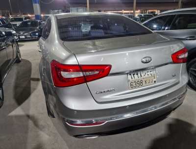  Kia / Cadenza used car sale in dammam